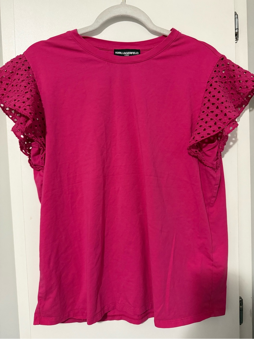 81. Karl Lagerfeld Women's Paris Fuchsia Eyelet Flutter Sleeve Tee Large